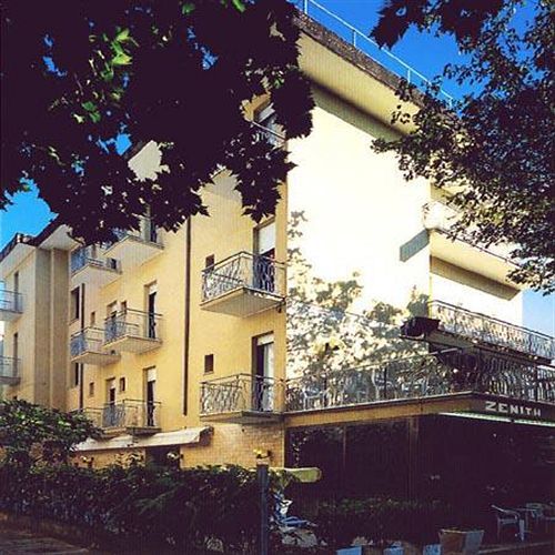 Hotel Zenith Ріміні Екстер'єр фото
