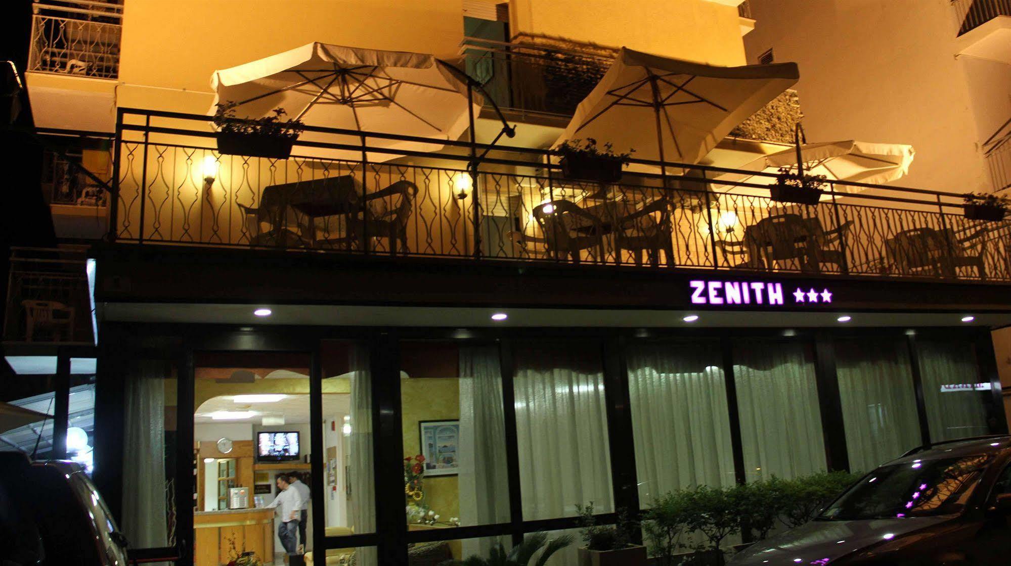 Hotel Zenith Ріміні Екстер'єр фото